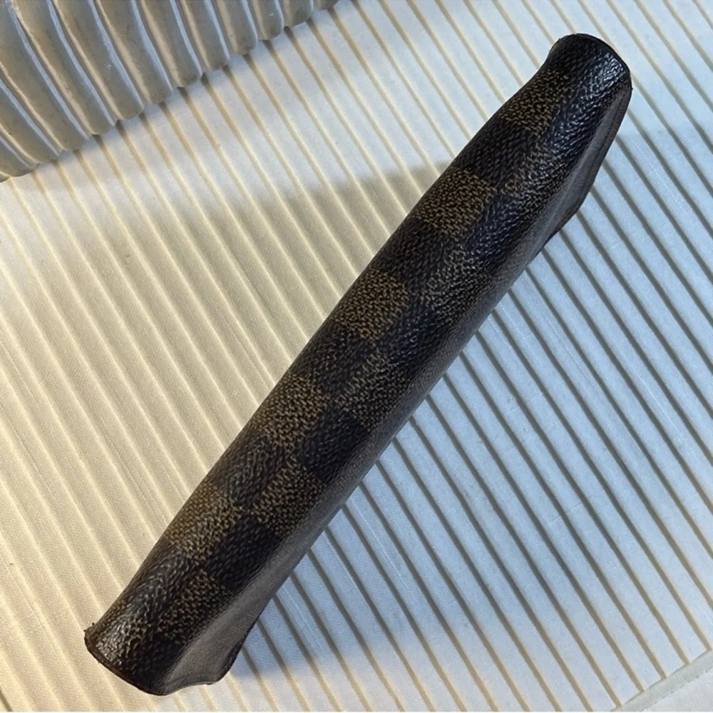 Louis Vuitton Damier Ebene Zippy Wallet